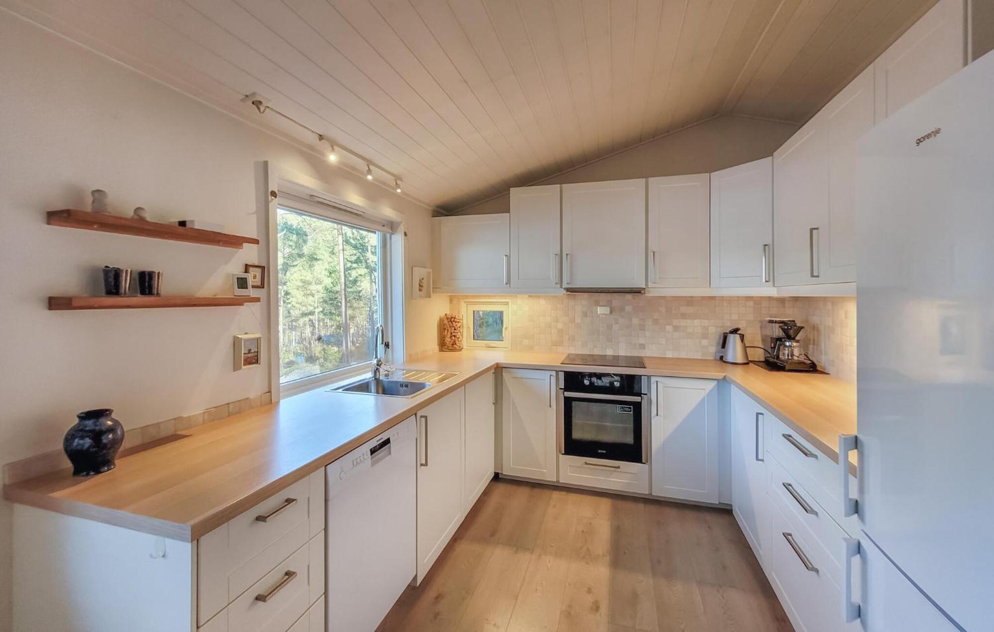 Gorgeous Home In Jorpeland With House Sea View Εξωτερικό φωτογραφία