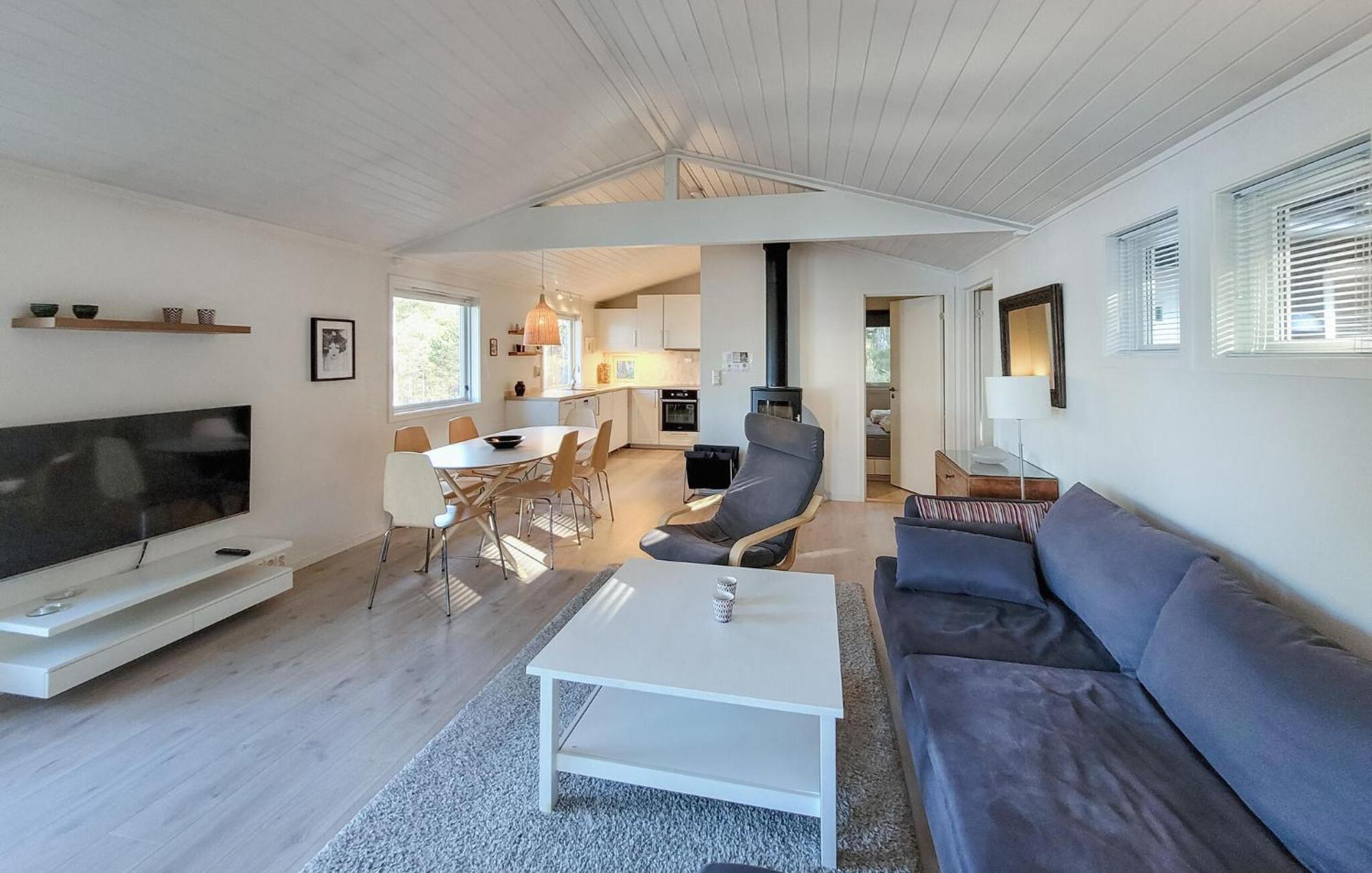 Gorgeous Home In Jorpeland With House Sea View Εξωτερικό φωτογραφία