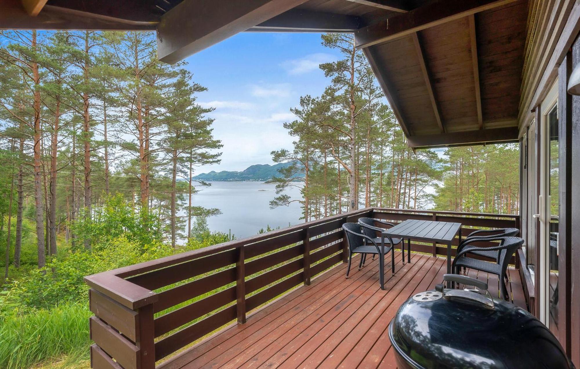 Gorgeous Home In Jorpeland With House Sea View Εξωτερικό φωτογραφία